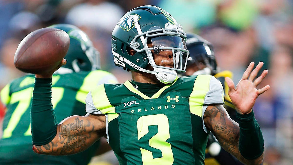 Deondre Francois makes a pass during an XFL game