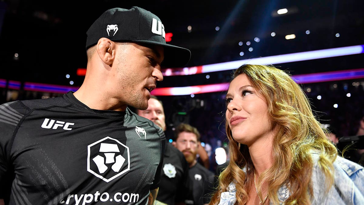 Dustin Poirier and his wife Jolie before UFC 264