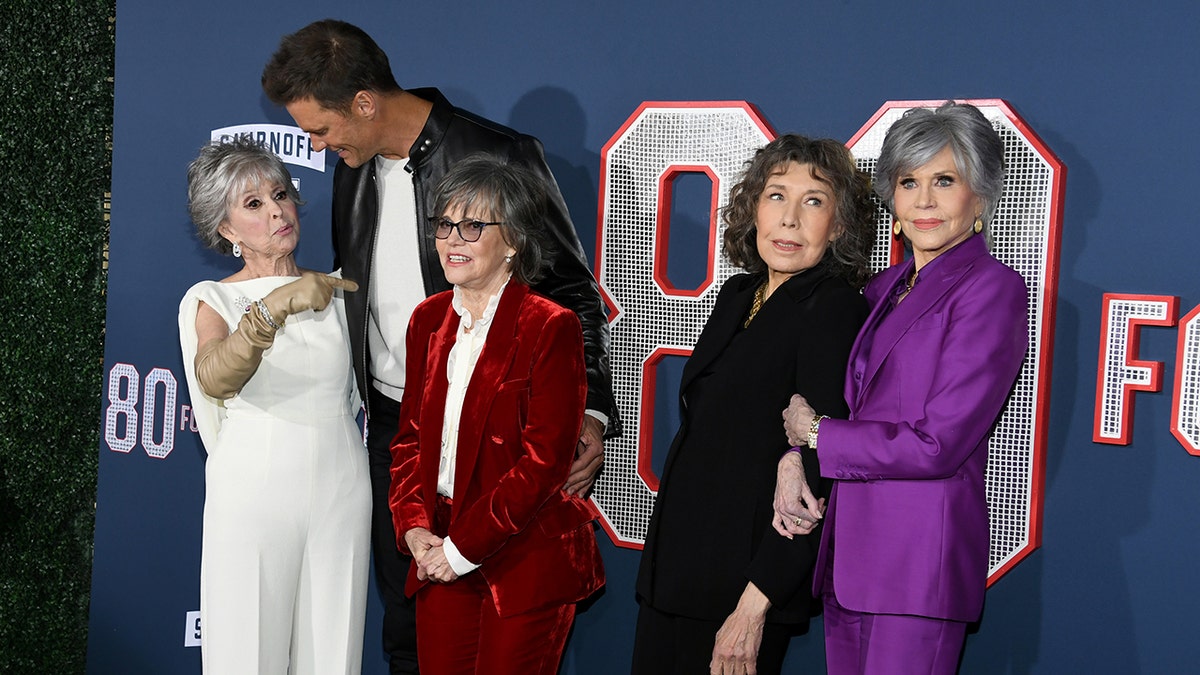 Rita Moreno, Tom Brady, Sally Field, Lily Tomlin and Jane Fonda pose at the "80 for Brady" premiere