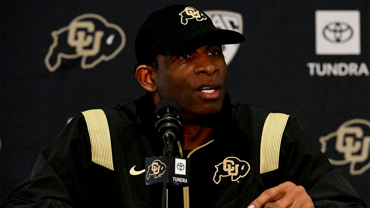 Deion Sanders looks for 'dual parent' homes in QB recruits