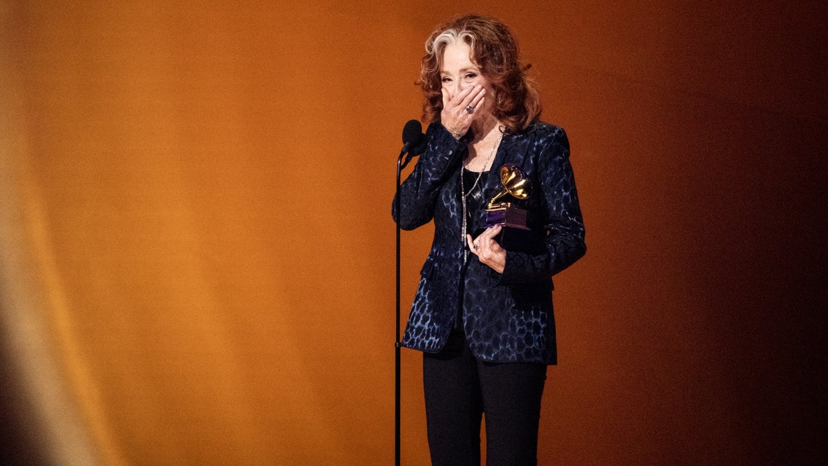 Bonnie Raitt accepting her surprise Song of the Year Grammy