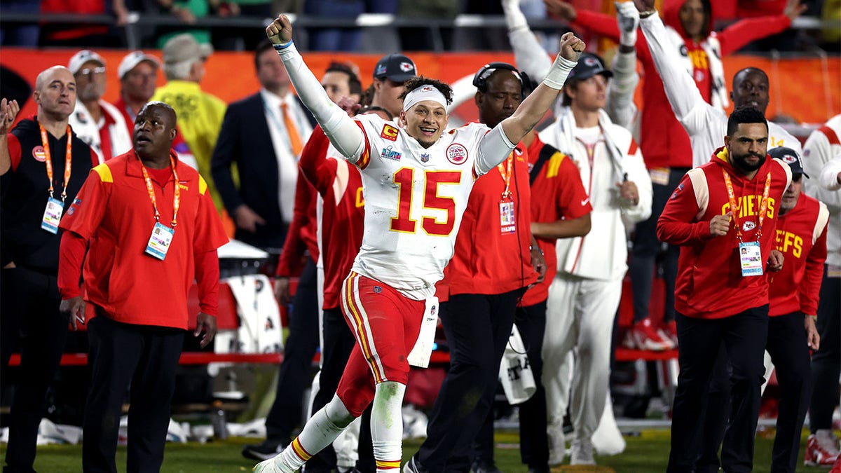 Patrick Mahomes, dad share heartwarming moment after Chiefs Super Bowl LVII  victory: 'You different