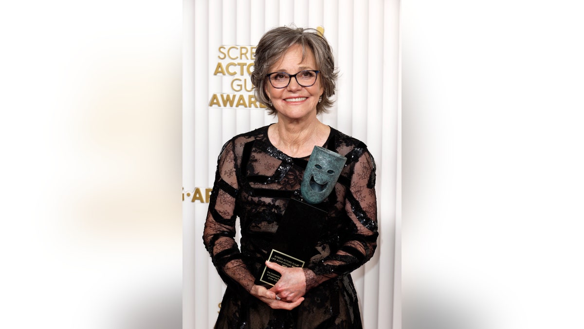 Sally Field SAG award