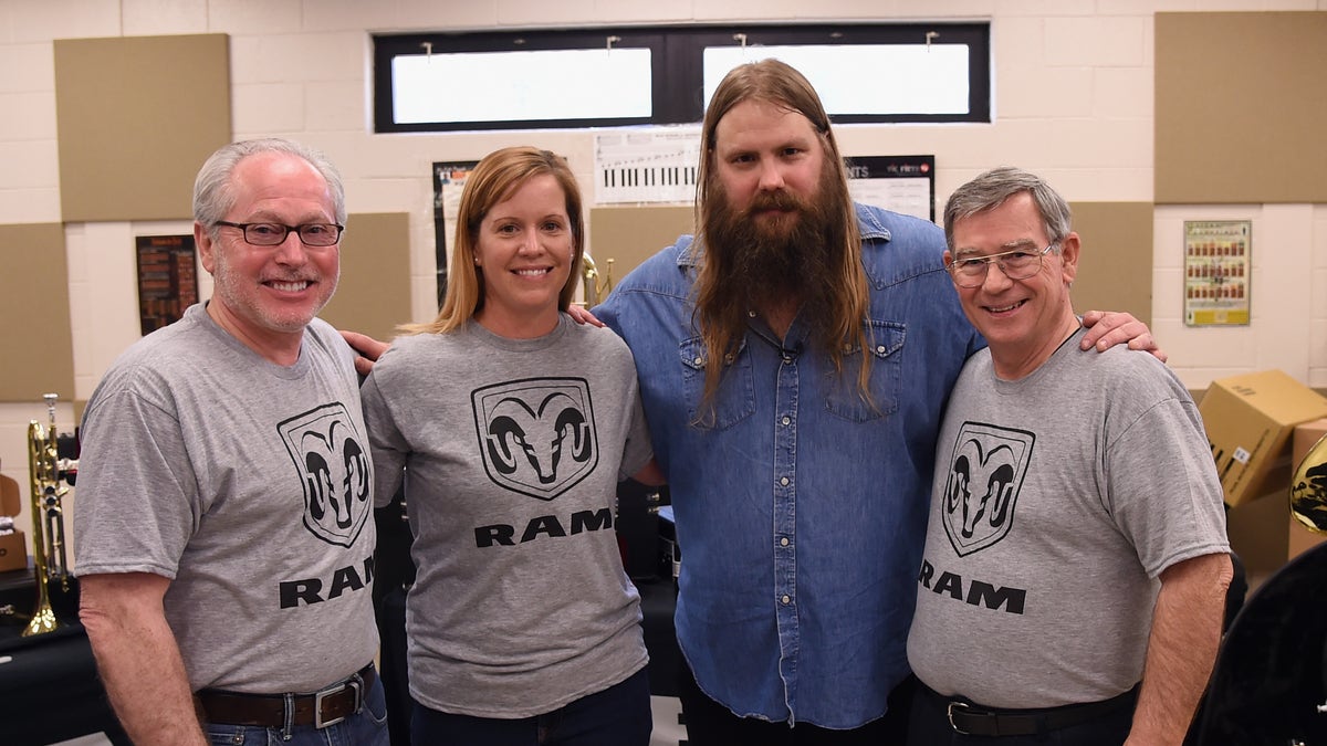 Chris Stapleton poses with RAM staff