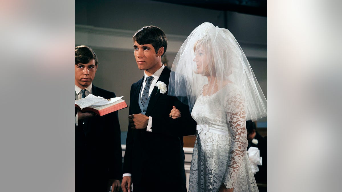 Don Grady and Tina Cole getting married in a scene of My Three Sons