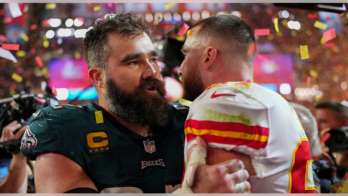 Jason-Travis-Kelce.jpg