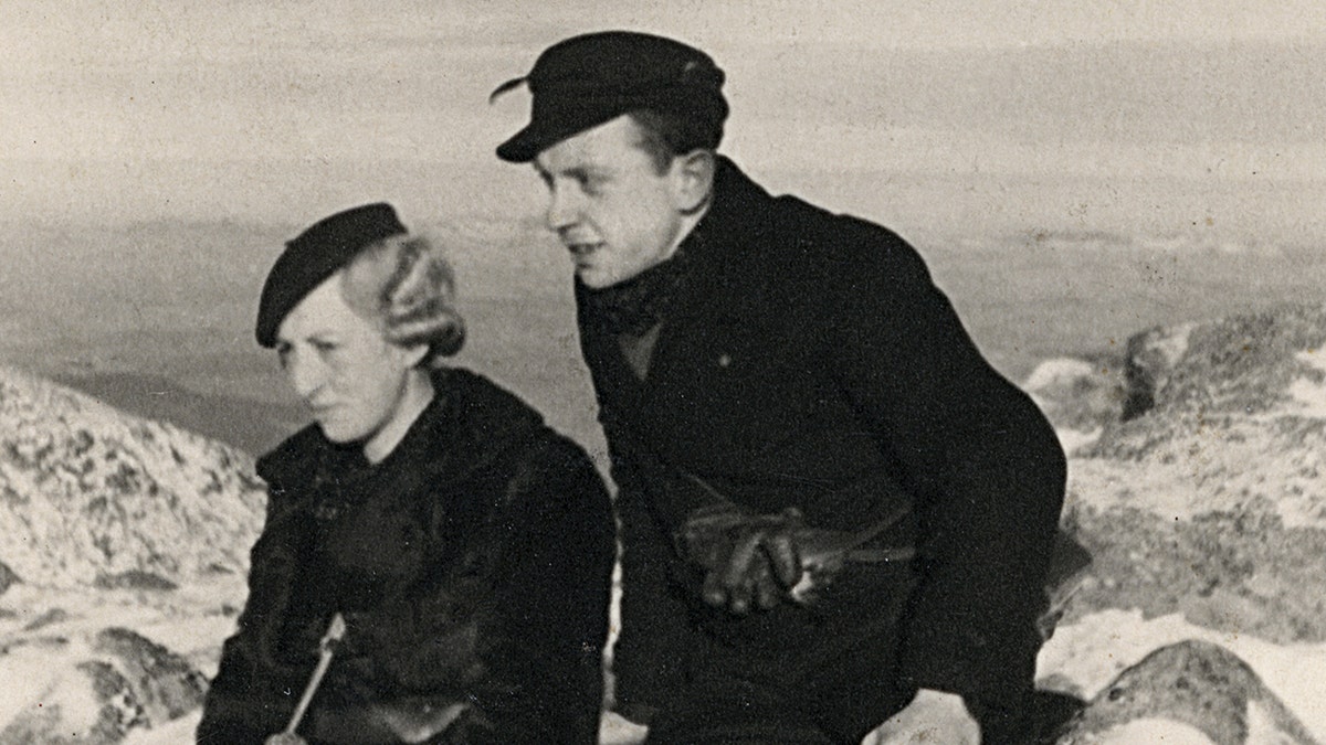 A black and white photo of Jules Schulback and his wife Edith