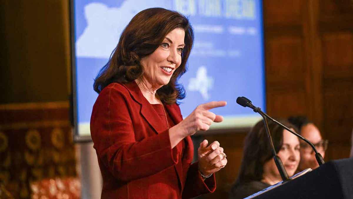 New York gov. Hochul