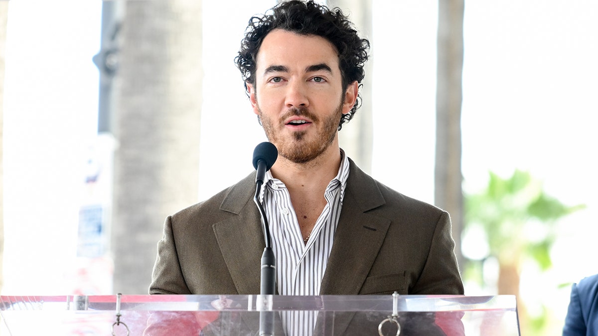 Kevin Jonas at the Hollywood Walk of Fame