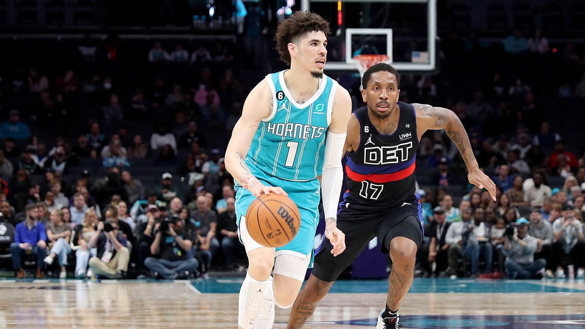 Hornets injury updates: LaMelo Ball ruled out Wednesday vs. Spurs despite  return from health and safety protocols - DraftKings Network
