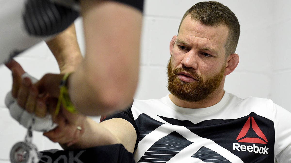 Nate Marquardt prepares in Rio