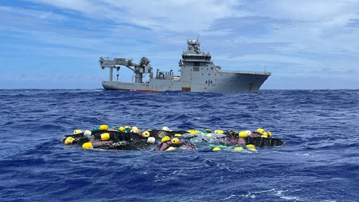 New Zealand finds cocaine floating in net in Pacific Ocean