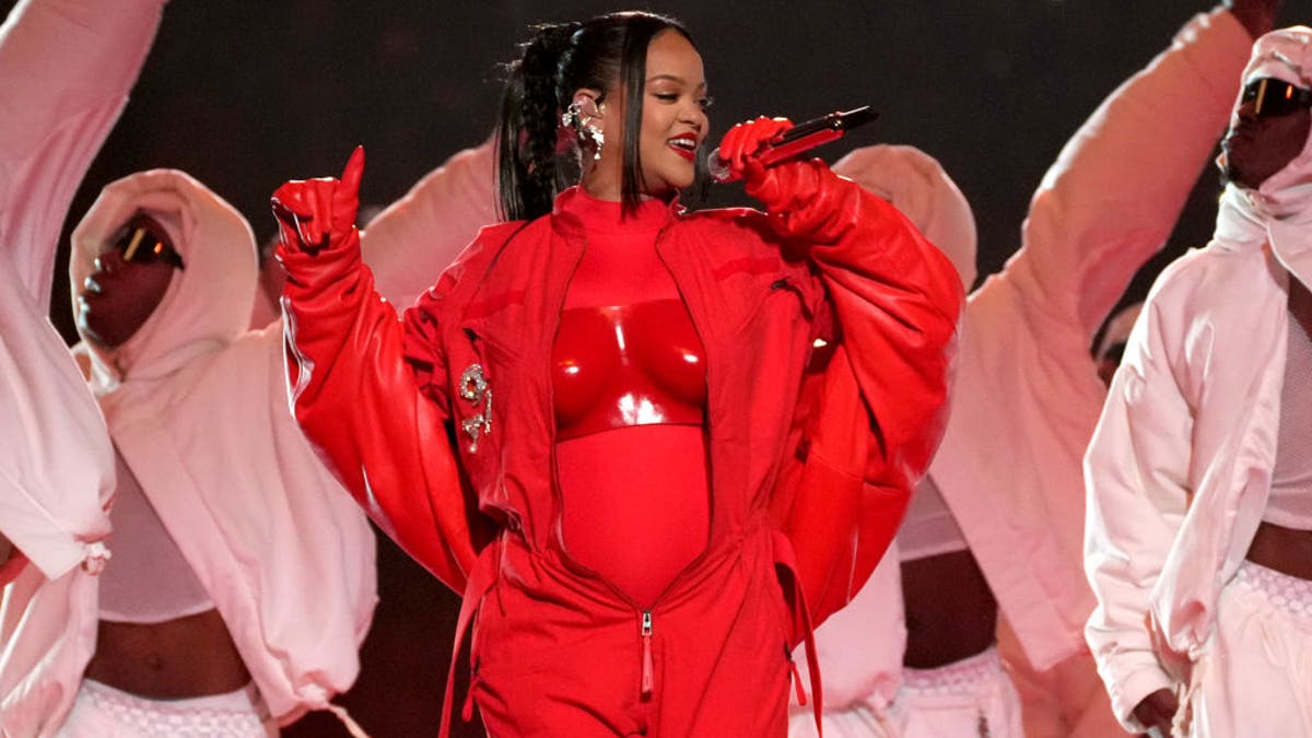 Rihanna's halftime show