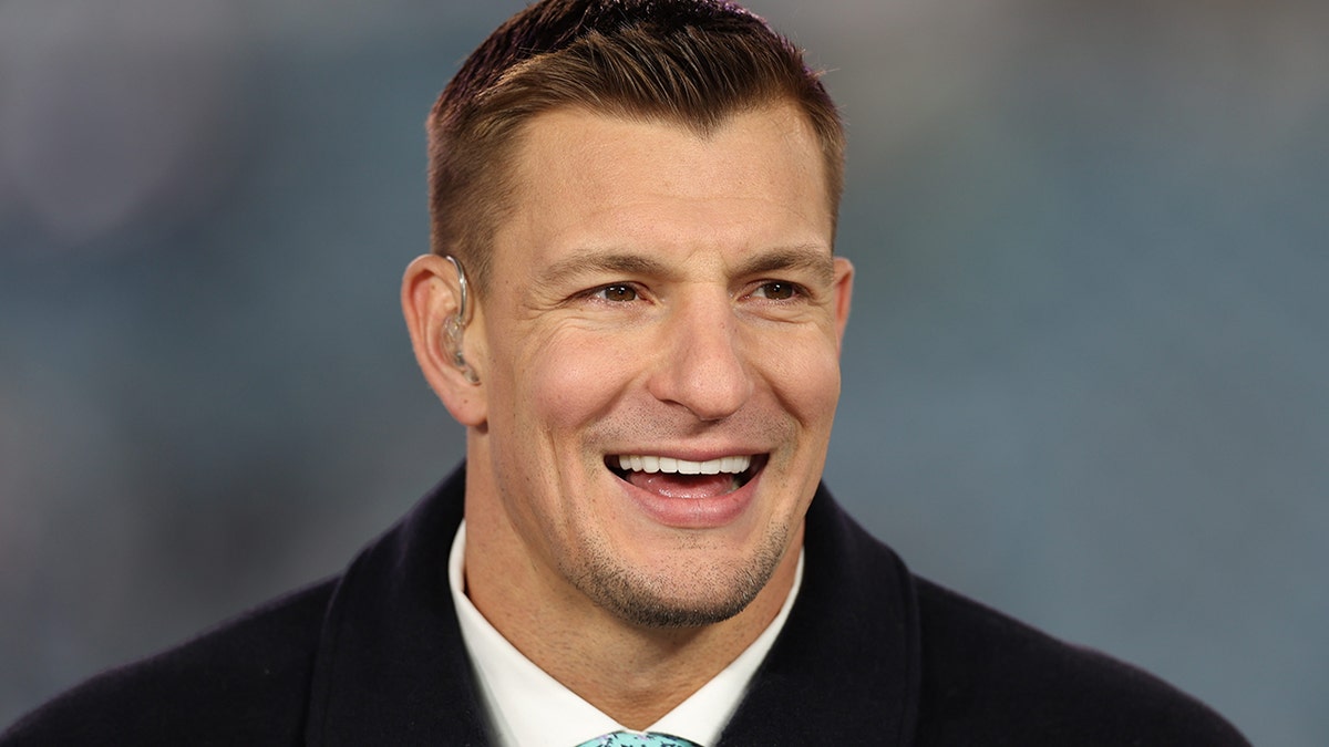 Rob Gronkowski Reveals Why He Was Shocked When Tom Brady Announced Rob Gronkowski Reveals Why He Was Shocked When Tom Brady Announced
