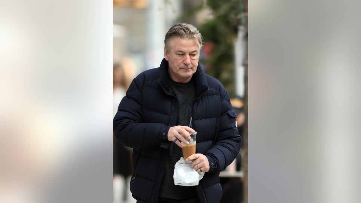 alec baldwin out in nyc