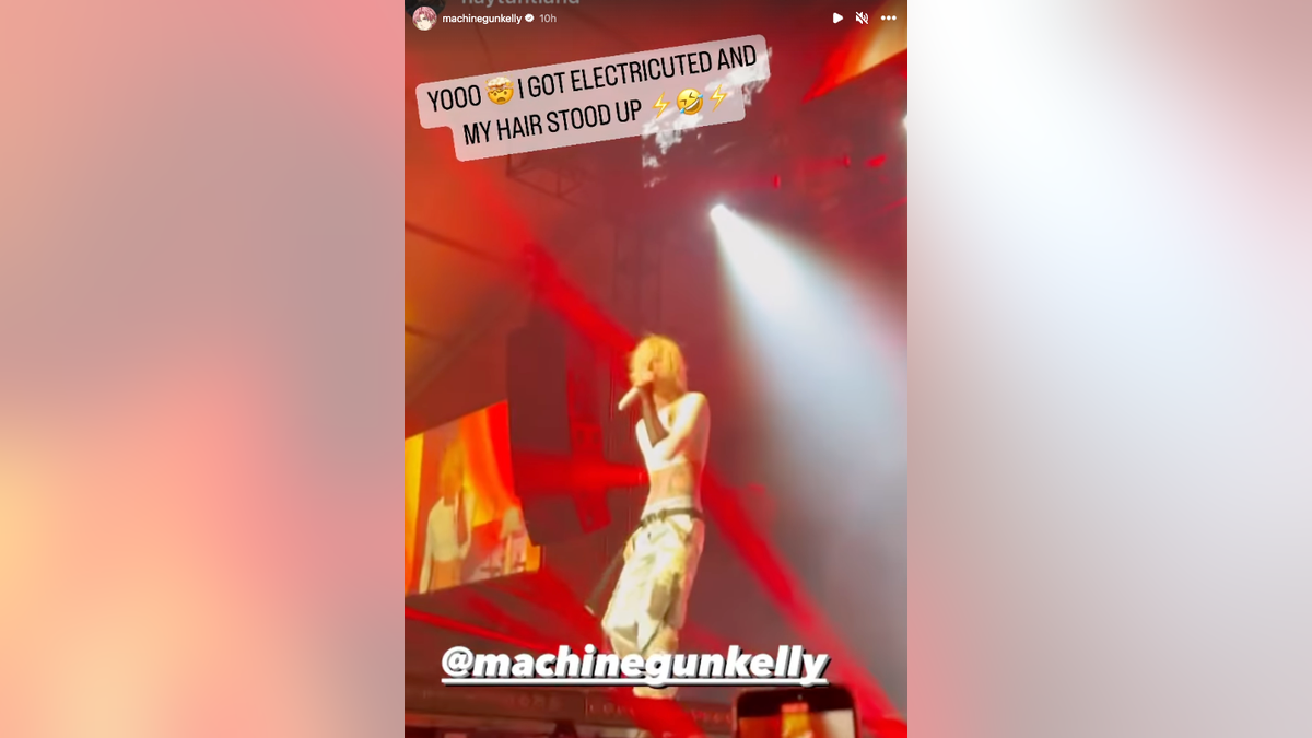 Machine Gun Kelly performance