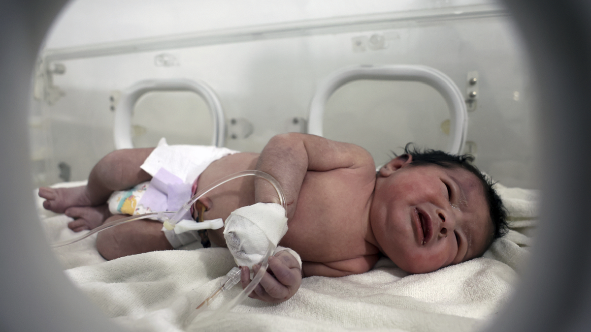 Syria earthquake baby born under rubble