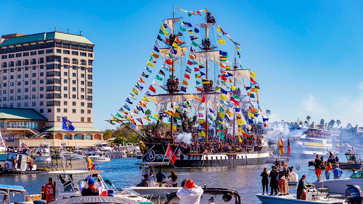 Gasparilla flotilla