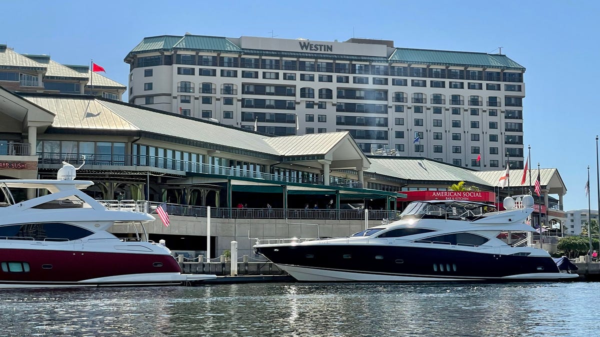 Tampa waterfront bar