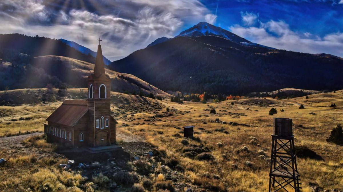 Yellowstone Rust filming location in Montana mountains