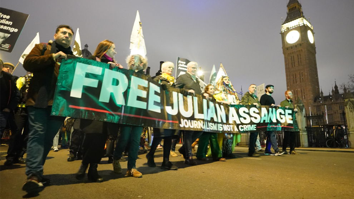 Julian Assange Supporters Participate In London 'night Carnival' To ...