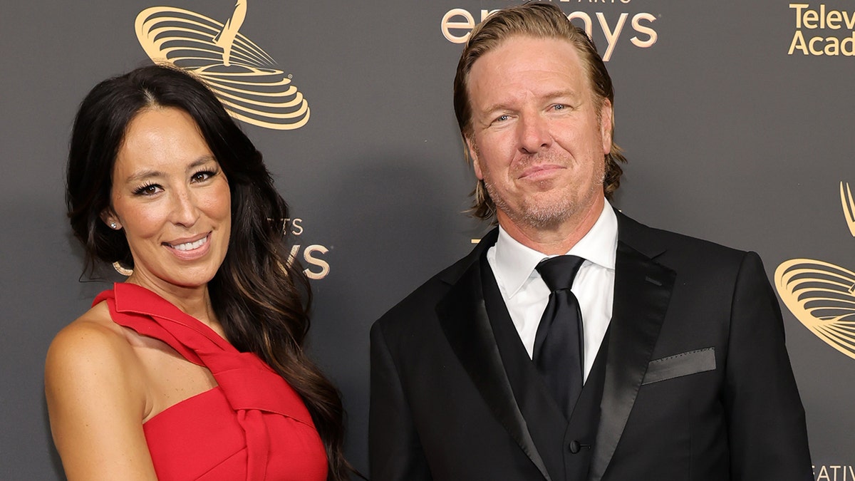 Joanna Gaines and Chip Gaines 2022 Emmy Awards