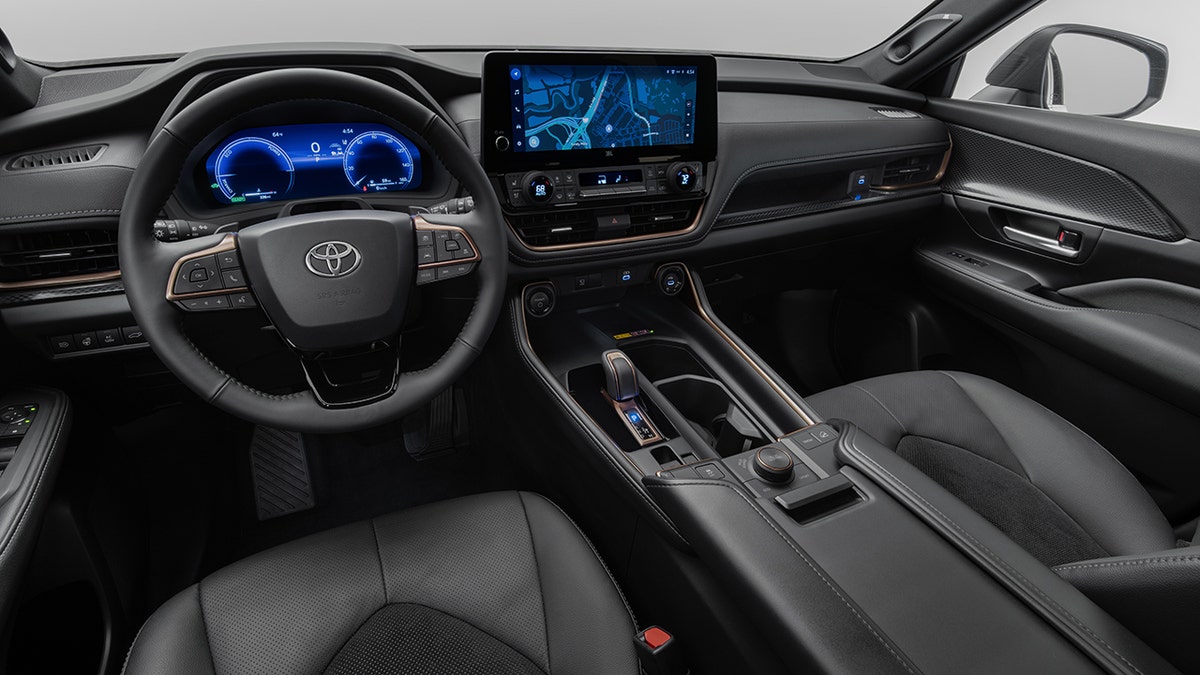 Supersize: First-ever Toyota Grand Highlander SUV revealed in Chicago ...
