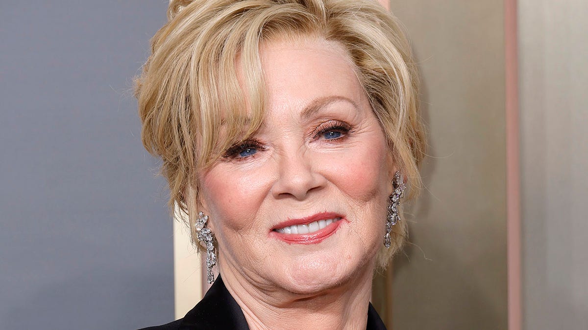 Jean Smart says she’s recovering from a heart procedure: ‘Please listen to your body’