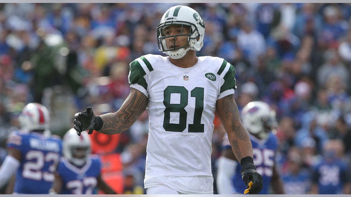 Kellen Winslow II on field