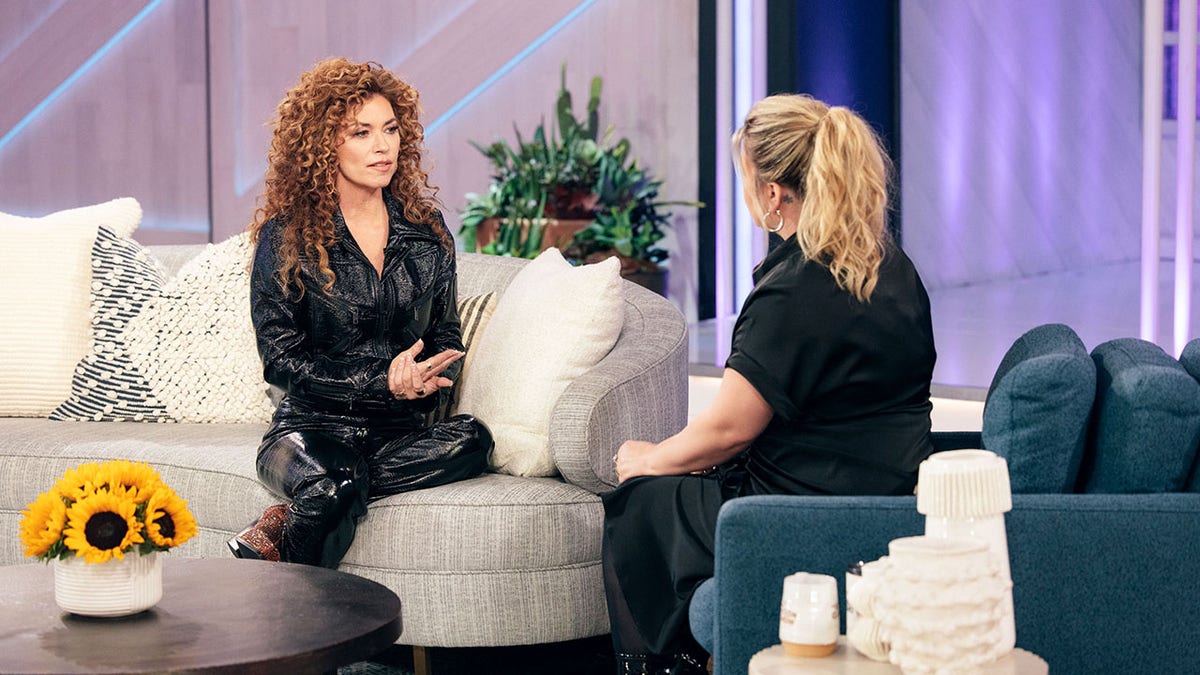 Shania Twain on Kelly Clarkson's show