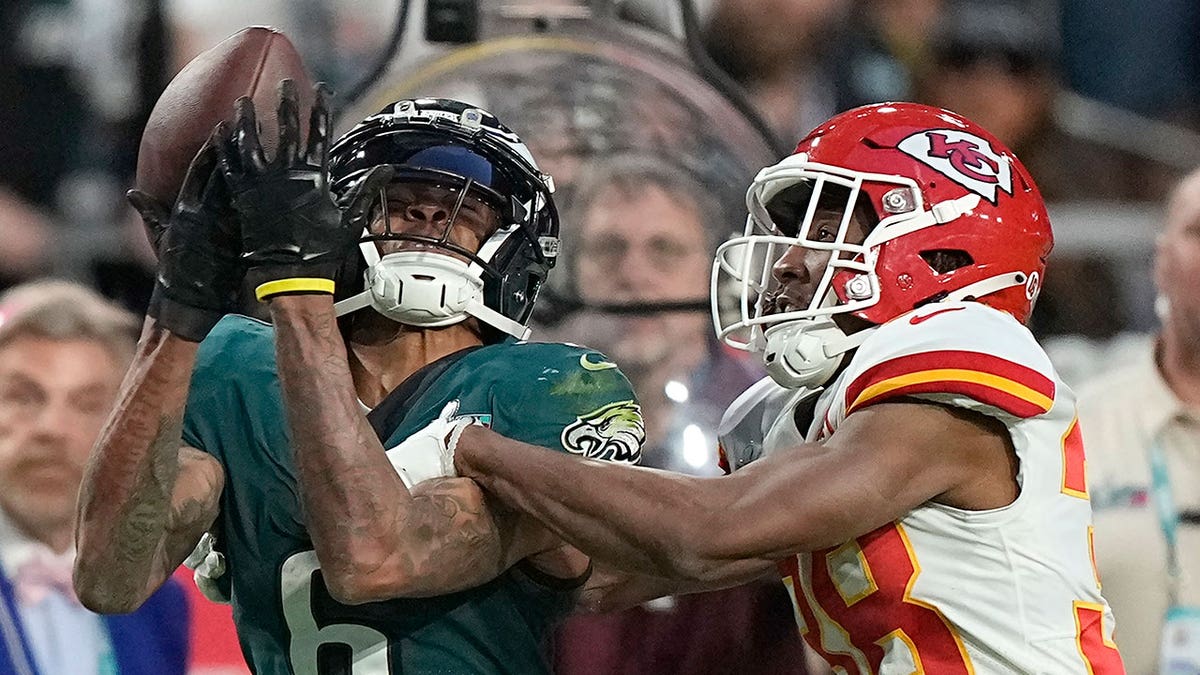 Mahomes leads way as Kansas City storms back to beat Eagles in Super Bowl  LVII