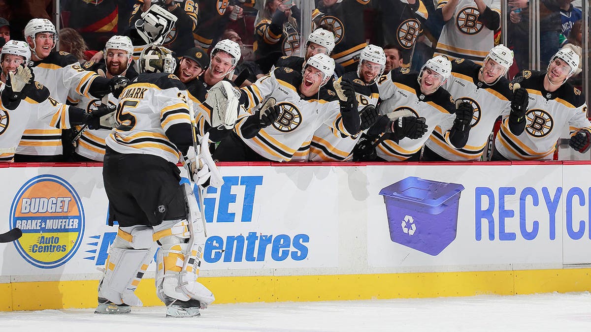 WATCH: Bruins' Linus Ullmark scores historic goalie goal to seal