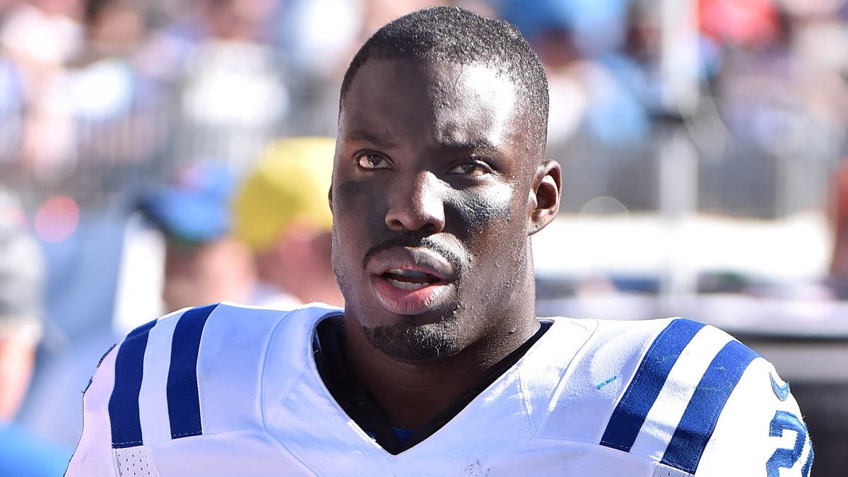 Watch: Vontae Davis the World Traveler