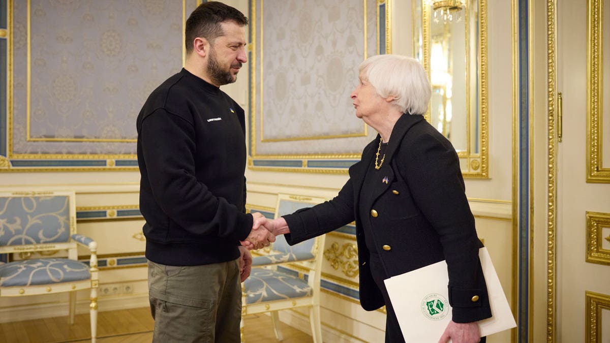 Janet Yellen and Volodymyr Zelenskyy