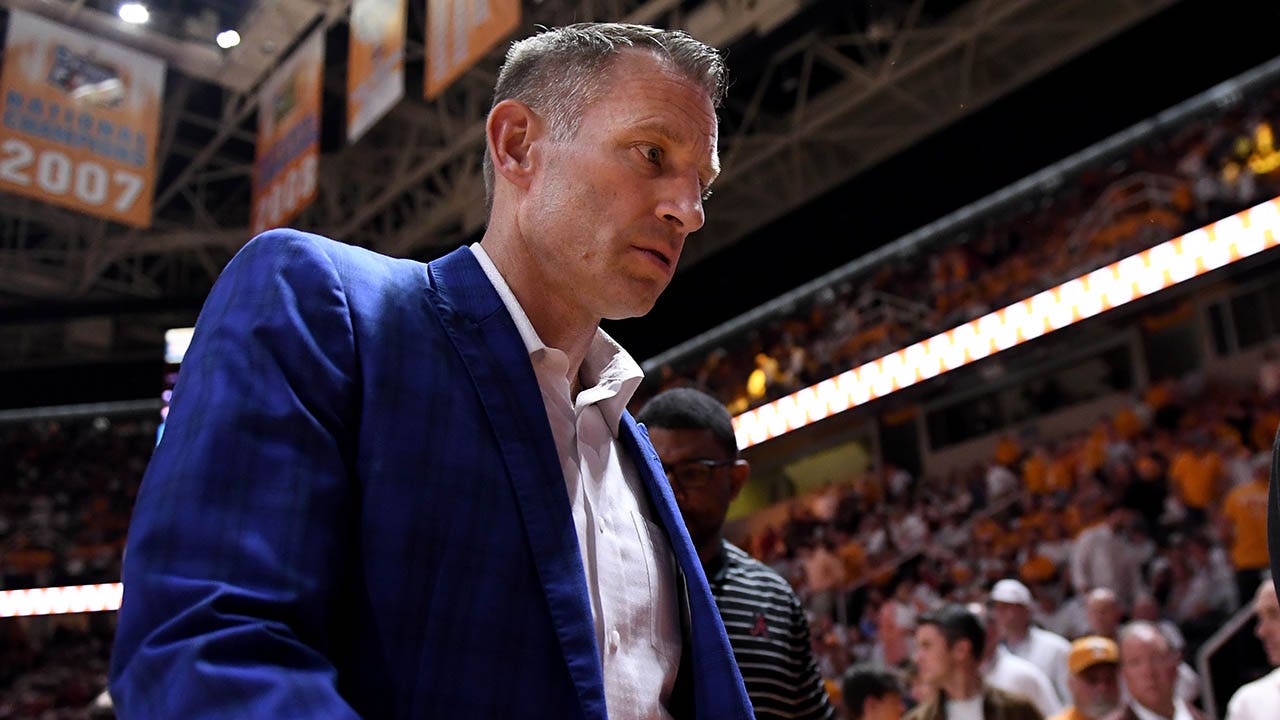 foxnews.com - Austin Perry - Alabama basketball coach Nate Oats marries former hoops staffer 20 years his junior following divorce