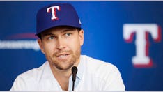 Jacob deGrom already dealing with injury at Rangers spring training