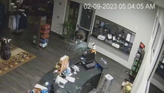 Texas burglars crawl through glass door, steal cash registers from golf course in caught-on-video theft
