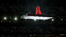 How a pregnant Rihanna pulled off her high-tech Super Bowl halftime show