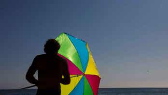 California city council considering balloon ban to protect Laguna Beach coast