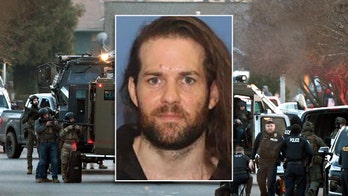 Oregon kidnapping suspect Benjamin Foster dead after hours-long standoff with police