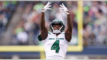 Jets' D.J. Reed says Derek Carr can 'negotiate' for his No. 4 jersey amid free agent rumors