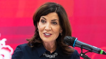 New York Gov. Hochul announces 18,000 jobs for asylum seekers as city's migrant influx exceeds 125,000 people