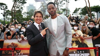 ‘Top Gun: Maverick’ star on Tom Cruise’s Christmas cake: ‘It’s literally like getting a trophy’