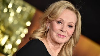 Jean Smart 'is doing fantastic' after heart procedure, says 'Hacks' cast