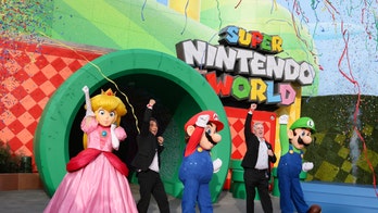 Original ‘Super Mario Bros’ actor John Leguizamo to boycott reboot because of lack of diversity: ‘Hell no!’