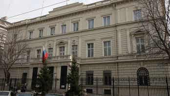 Austria's government orders 4 Russian diplomats to leave the country
