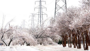 Bitter cold, dangerous wind chill warnings sweep Midwest, Northeast