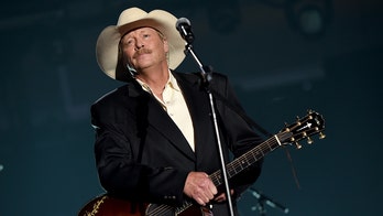 Alan Jackson extends farewell tour amid major health problems: 'I'm going to give them the best show'