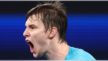 Tennis player smashes multiple rackets during epic tirade while losing match