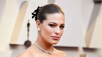 Ashley Graham bares all in unfiltered photo after slamming cancel culture